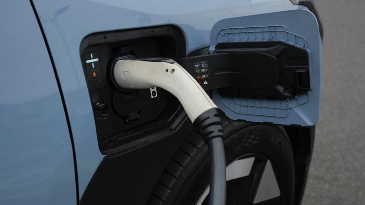KIA EV3 ELECTRIC ESTATE 150kW Air 81.4kWh 5dr Auto